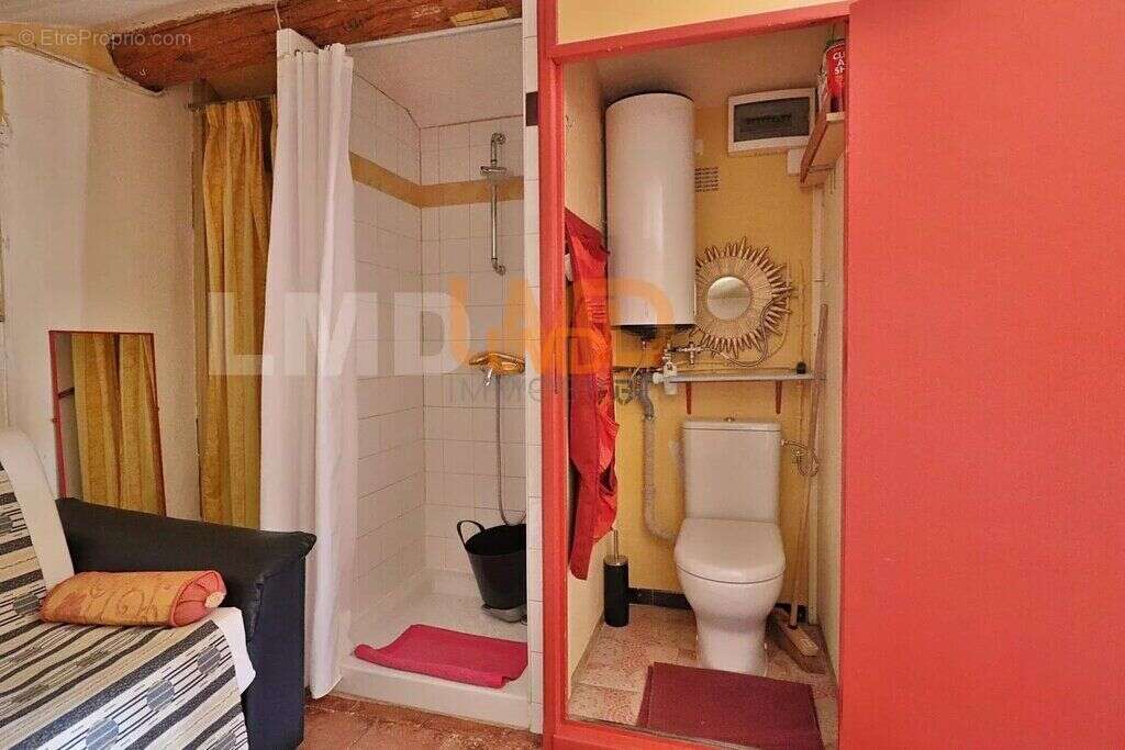 Appartement à LAMALOU-LES-BAINS