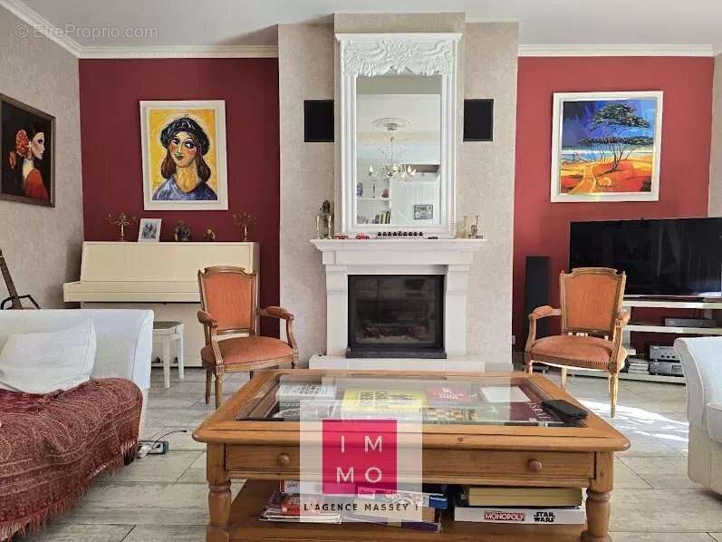 Maison à VIC-EN-BIGORRE