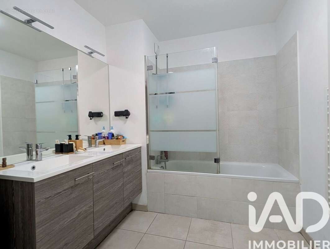 Photo 6 - Appartement à MARSEILLE-12E