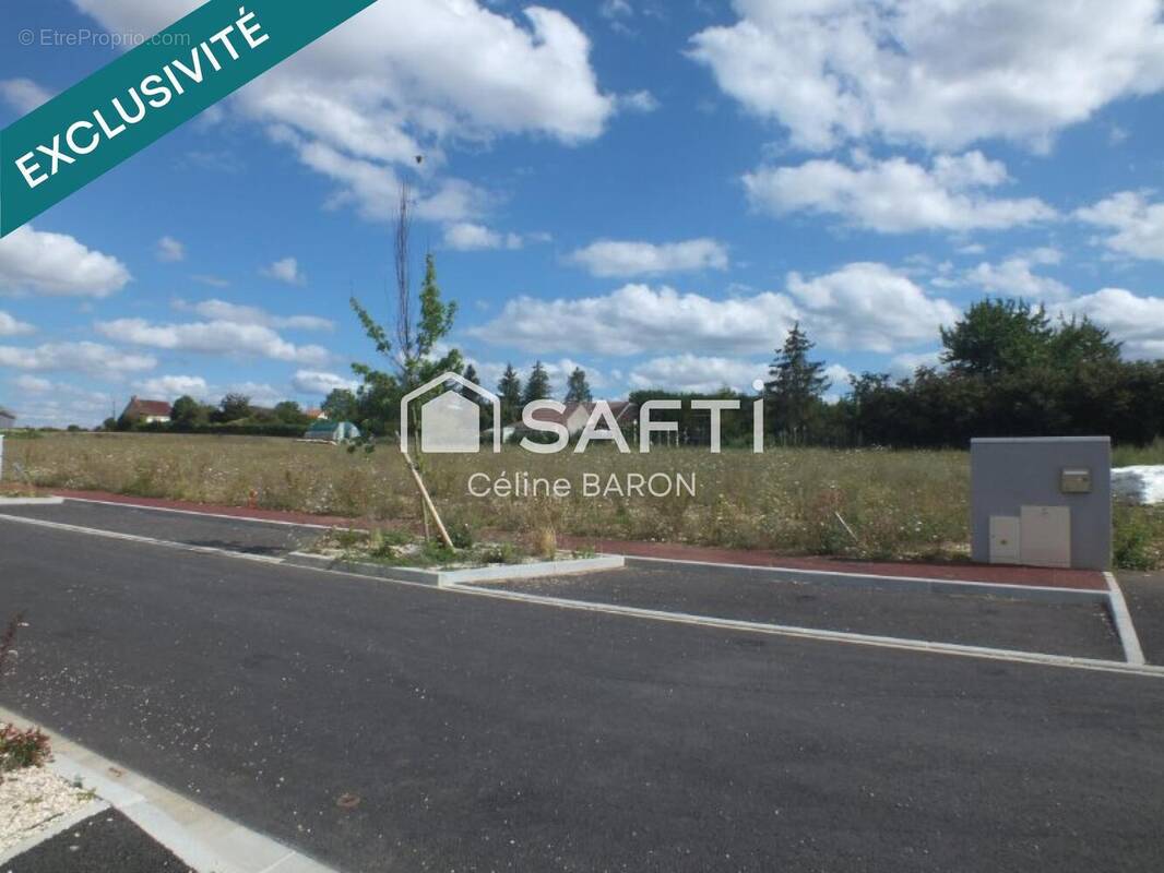 Photo 1 - Terrain à NIHERNE