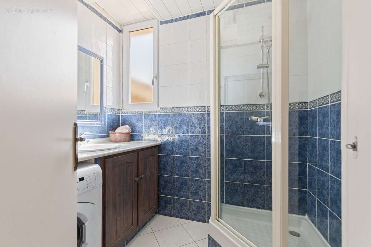 Appartement 56 m² à Toulon  - photo 8