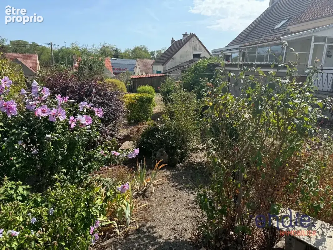 Maison 4 pièces 74 m² à vendre à Dompierre-Sur-Besbre (03290) - photo 14