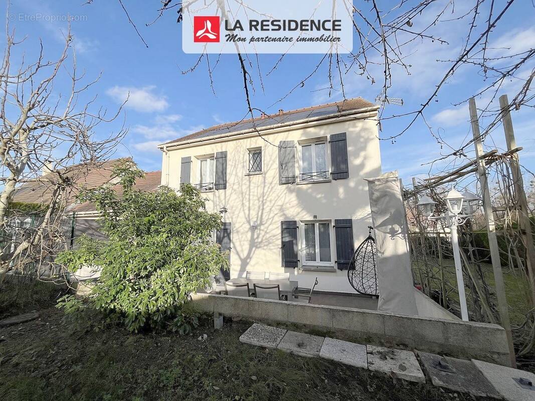 Maison à SAINT-OUEN-L'AUMONE