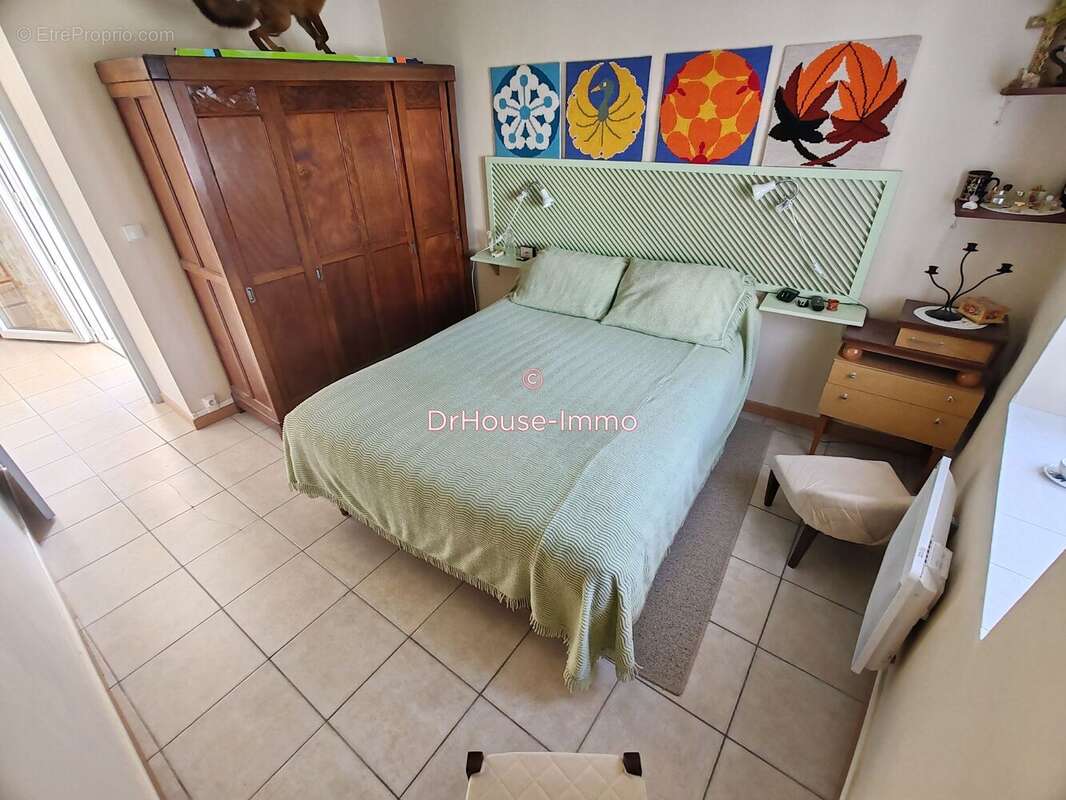 Maison 118 m² à Saint-Jean-De-Sauves  - photo 2