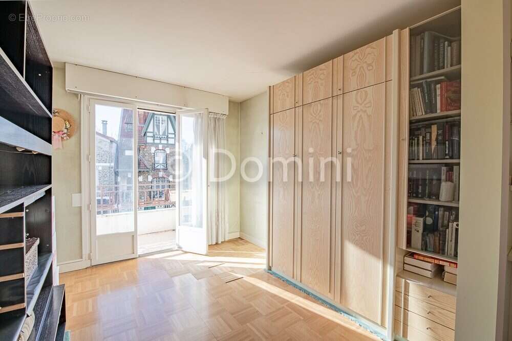 Appartement à FONTENAY-SOUS-BOIS