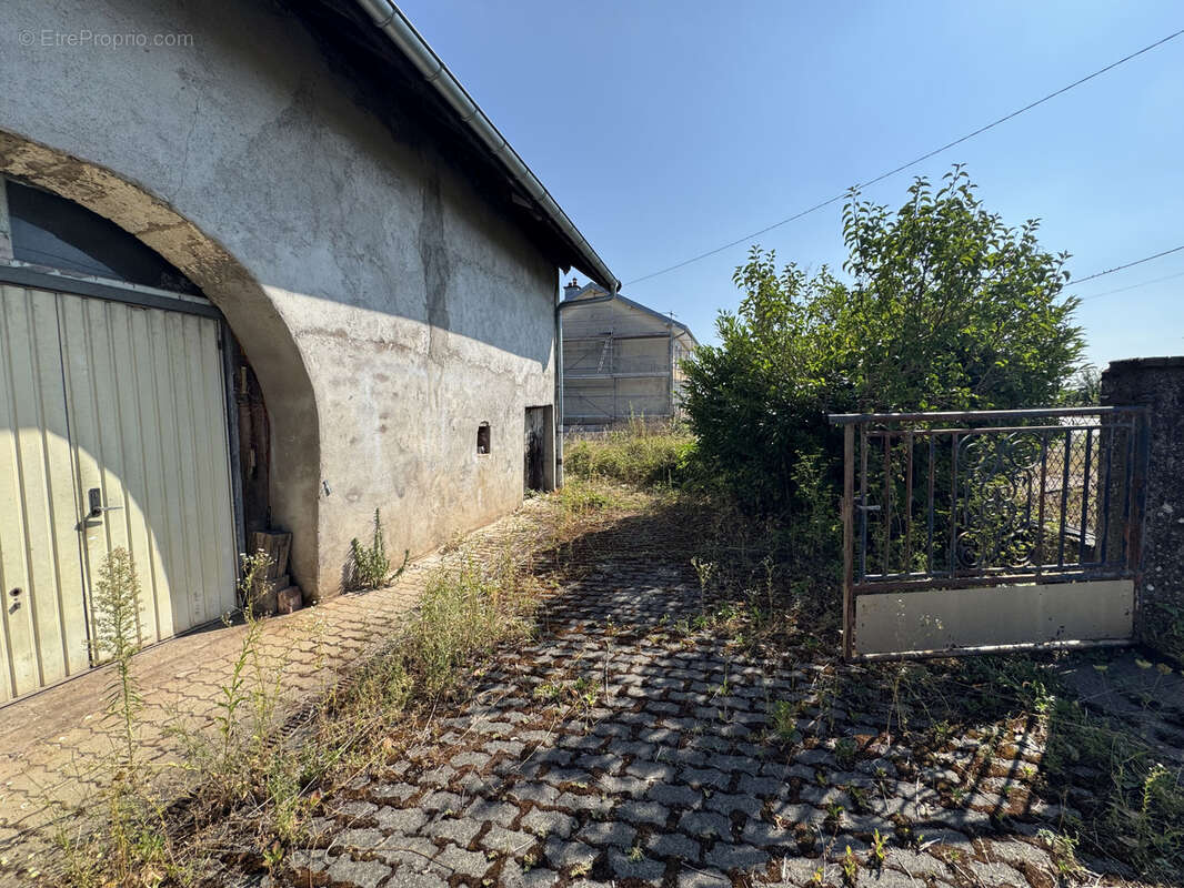 Vente ancienne ferme à rénover sur 10 ares 55 ca de terrain Roye - photo 15