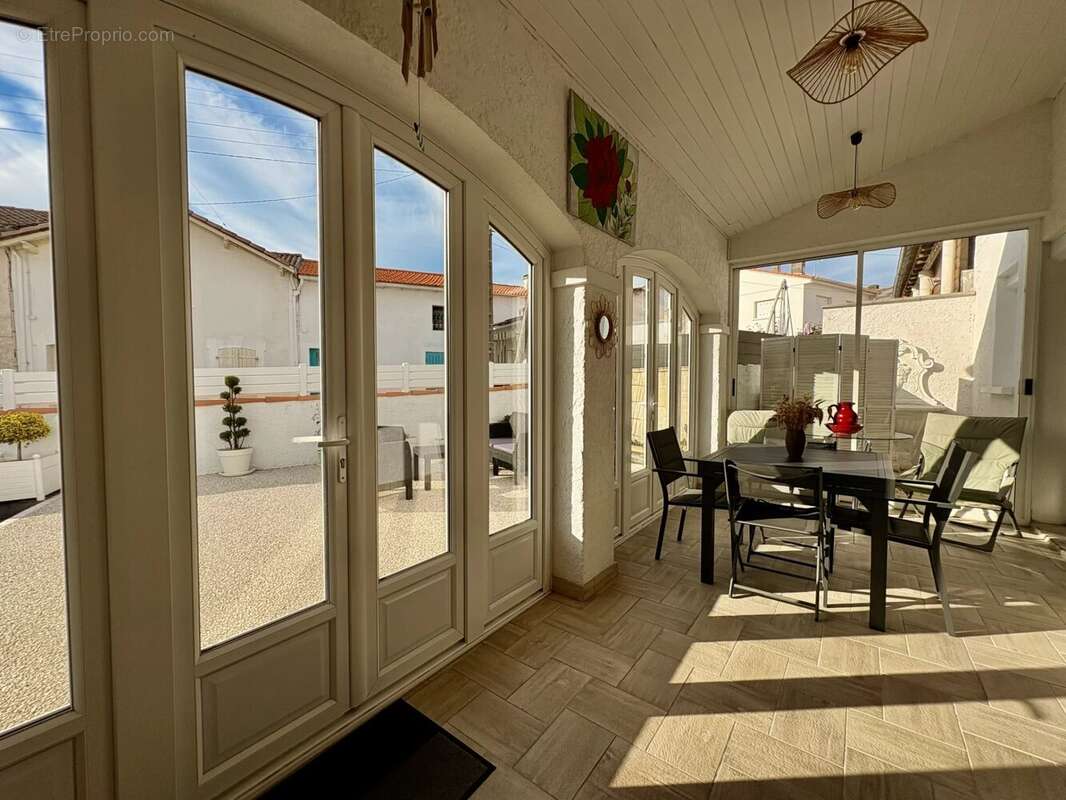 Maison à SAINT-GEORGES-DE-DIDONNE