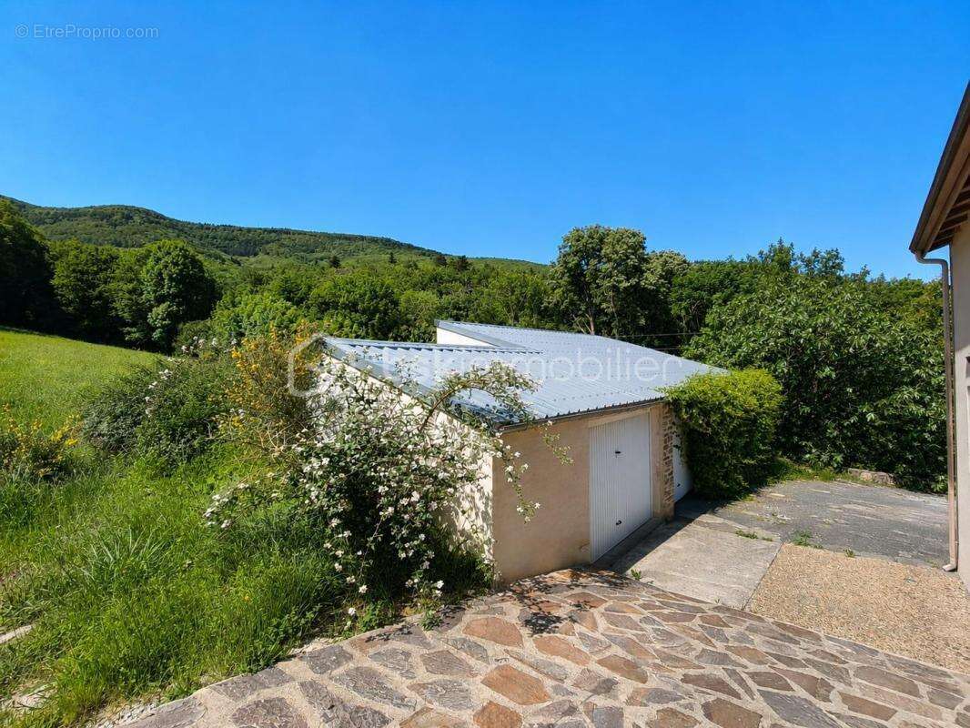 Villa d’architecte au cœur de la nature avec vue sur les montagnes - photo 23