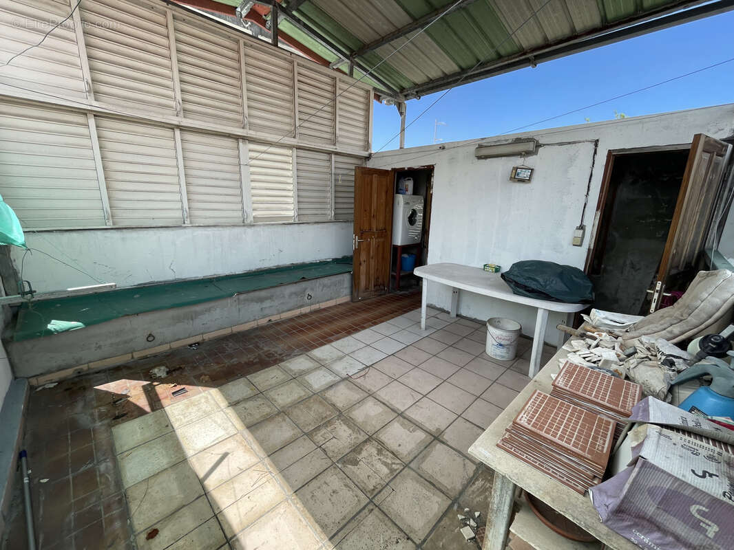 Maison à POINTE-A-PITRE