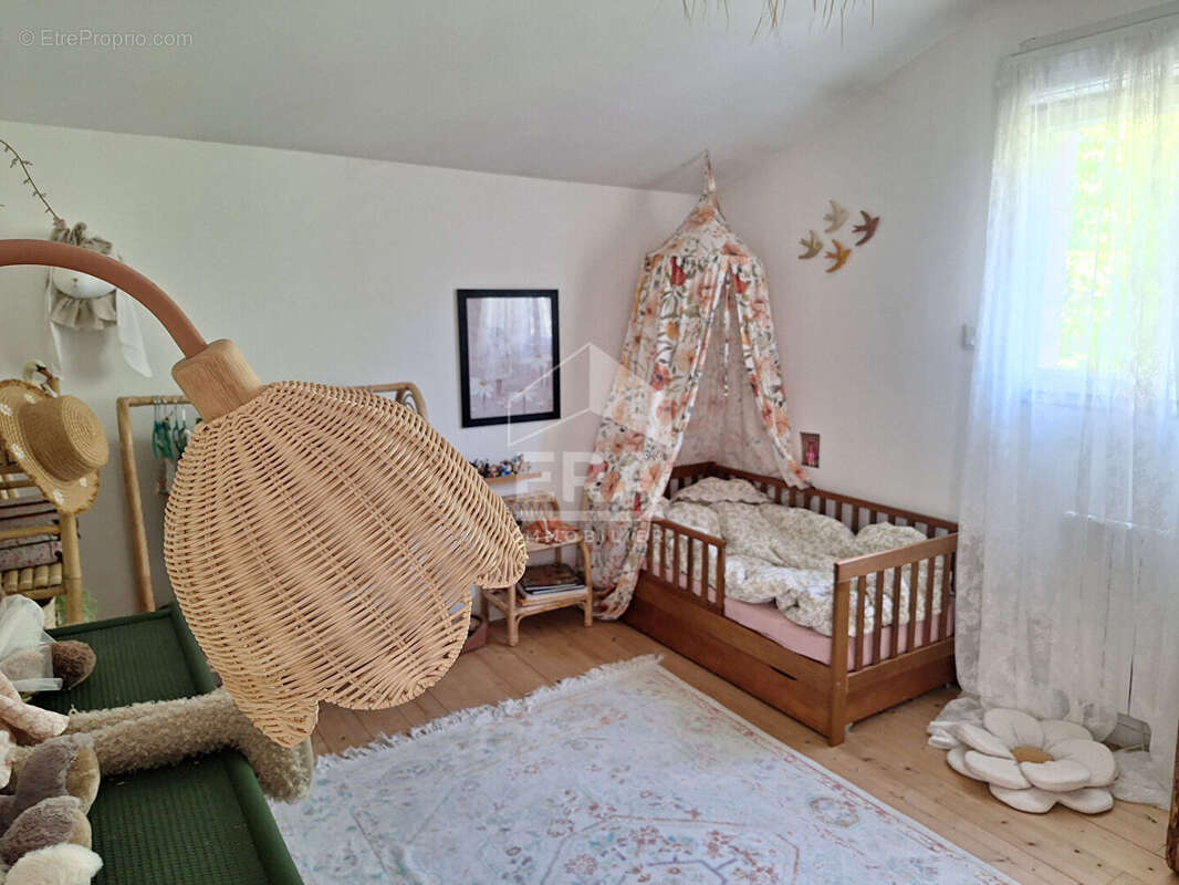 Maison à MONTPON-MENESTEROL