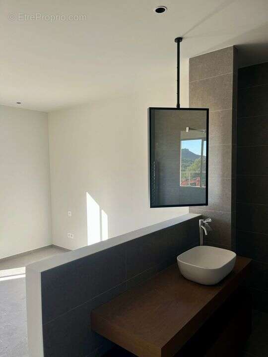 Maison à LA CADIERE-D&#039;AZUR