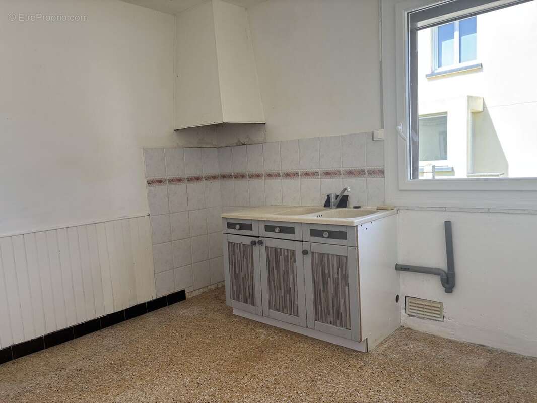 Maison à FEUQUIERES-EN-VIMEU