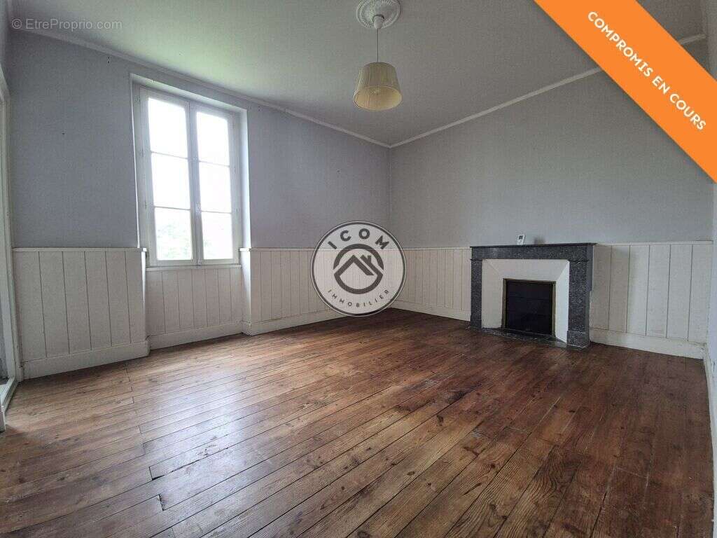 Maison à CAMPAGNE