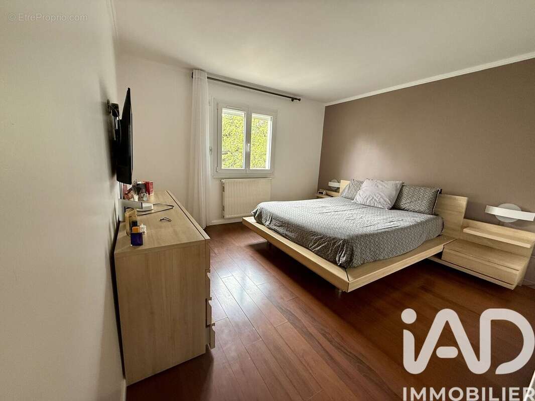 Photo 8 - Maison à NEUILLY-SUR-MARNE