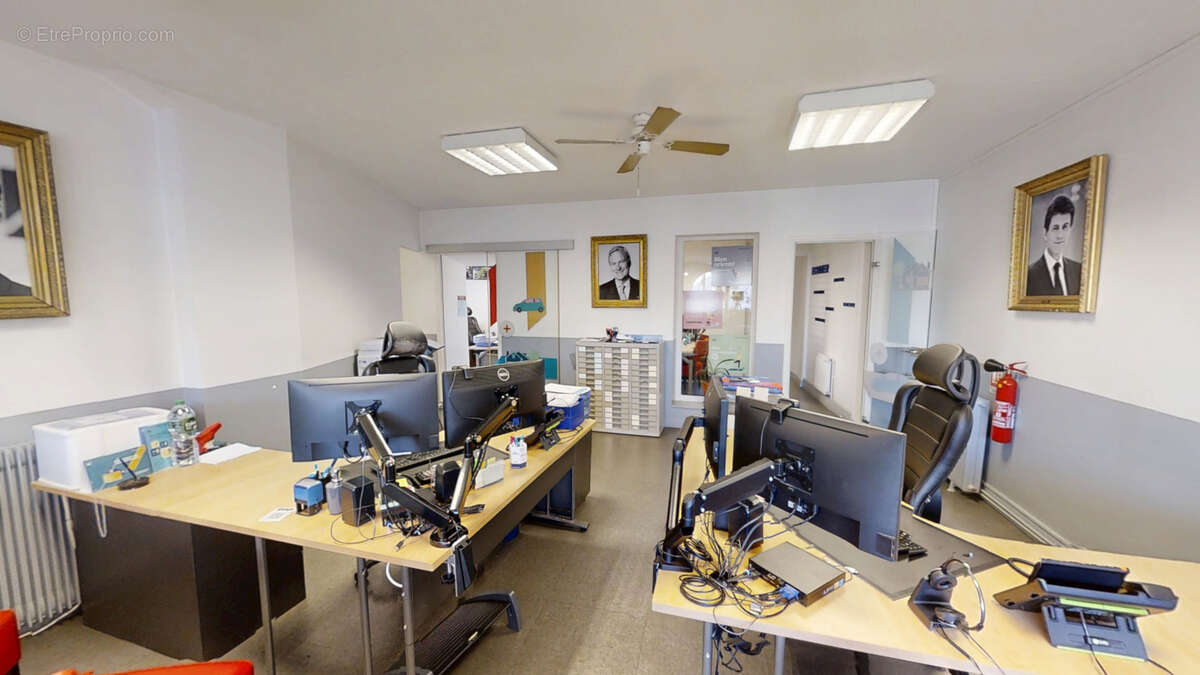 Commerce à COURPIERE