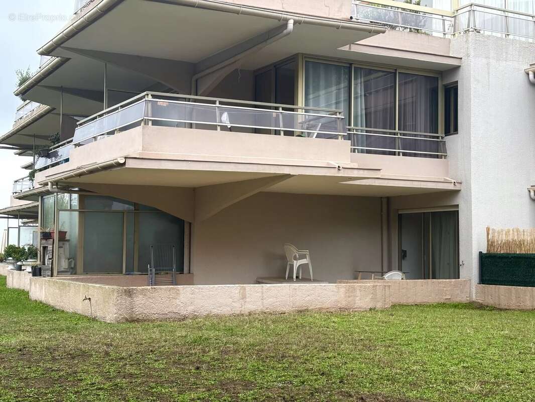 Exclusivité studio 23m²+30m² terrasse  antibes aperçu mer - photo 3