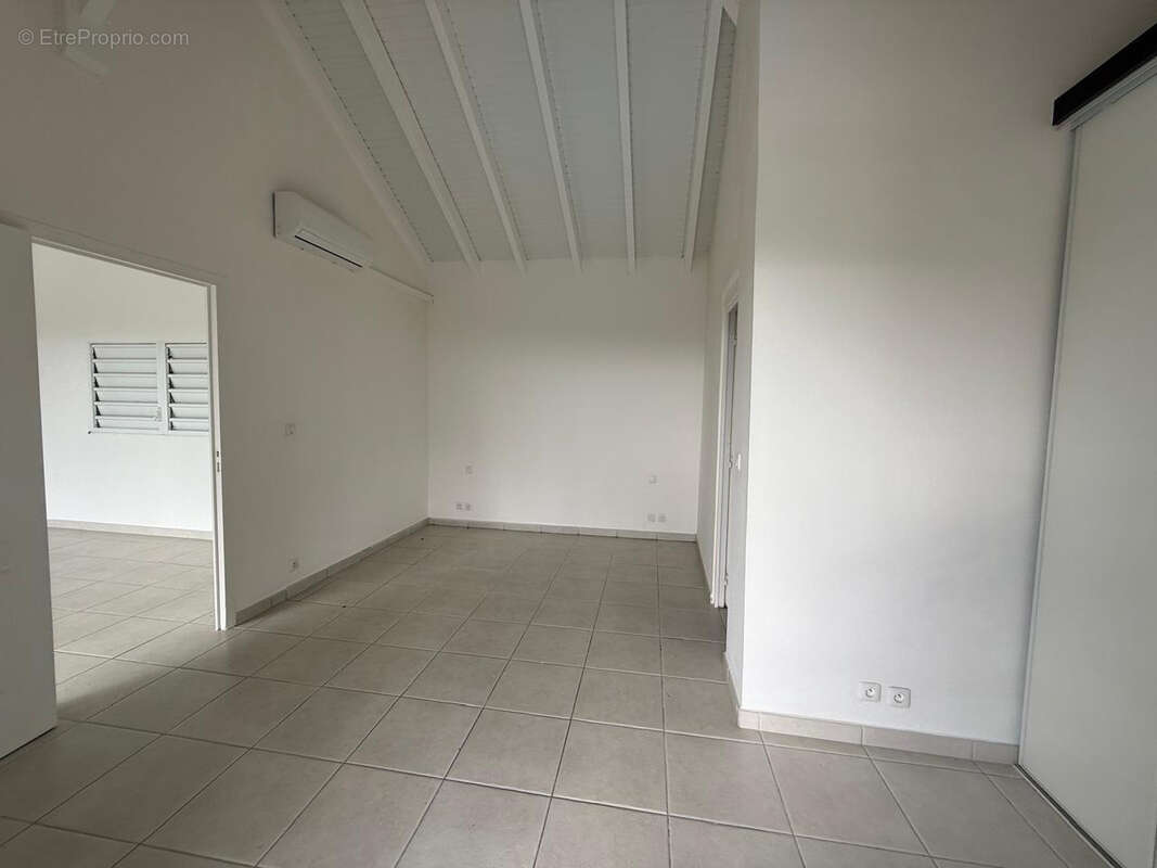 Maison à LES TROIS-ILETS