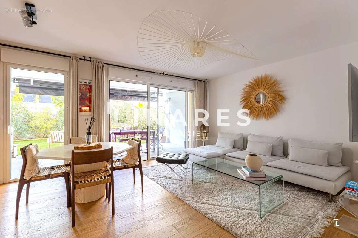 Appartement à MARSEILLE-6E