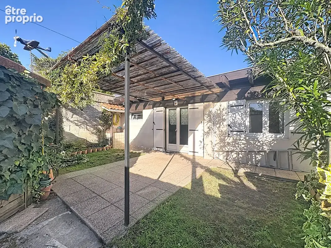 Maison hypercentre avec extérieur - photo 12