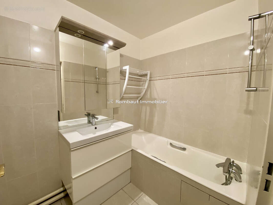 Appartement à SURESNES