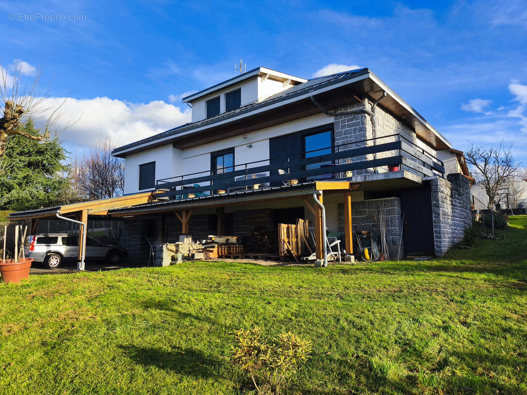 Maison à CHABRELOCHE