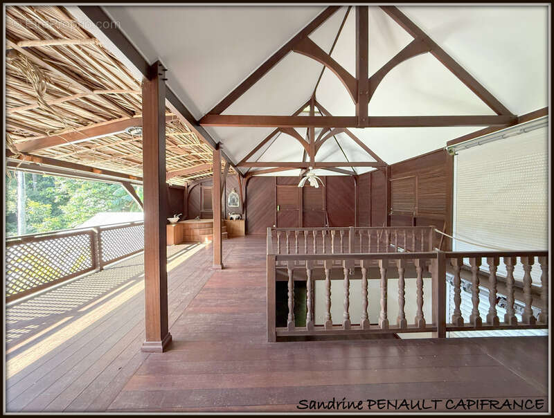 Maison à MONTSINERY-TONNEGRANDE