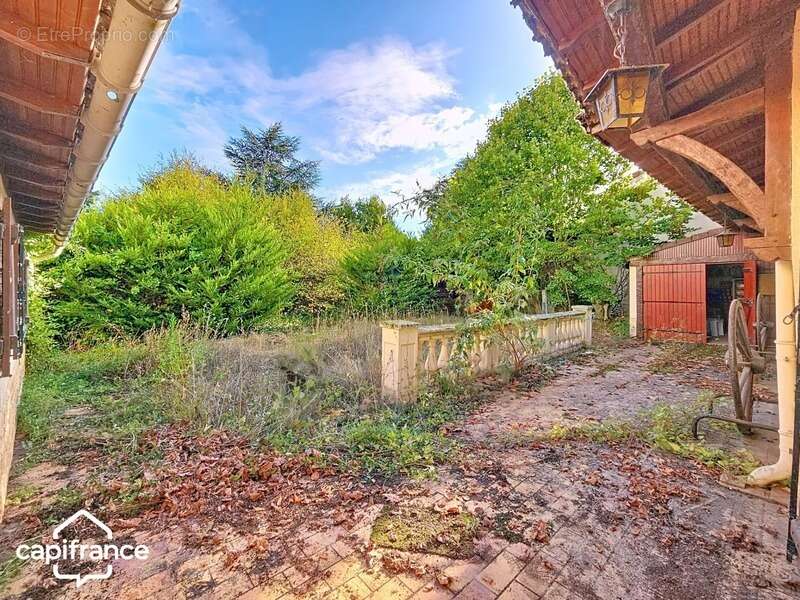 Maison à SAINTE-RADEGONDE