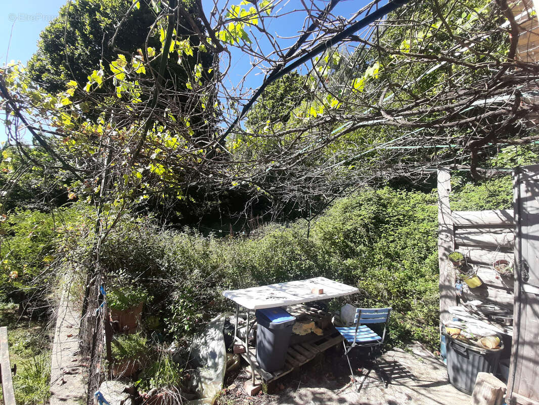 Maison à SAINT-GENEST-LACHAMP