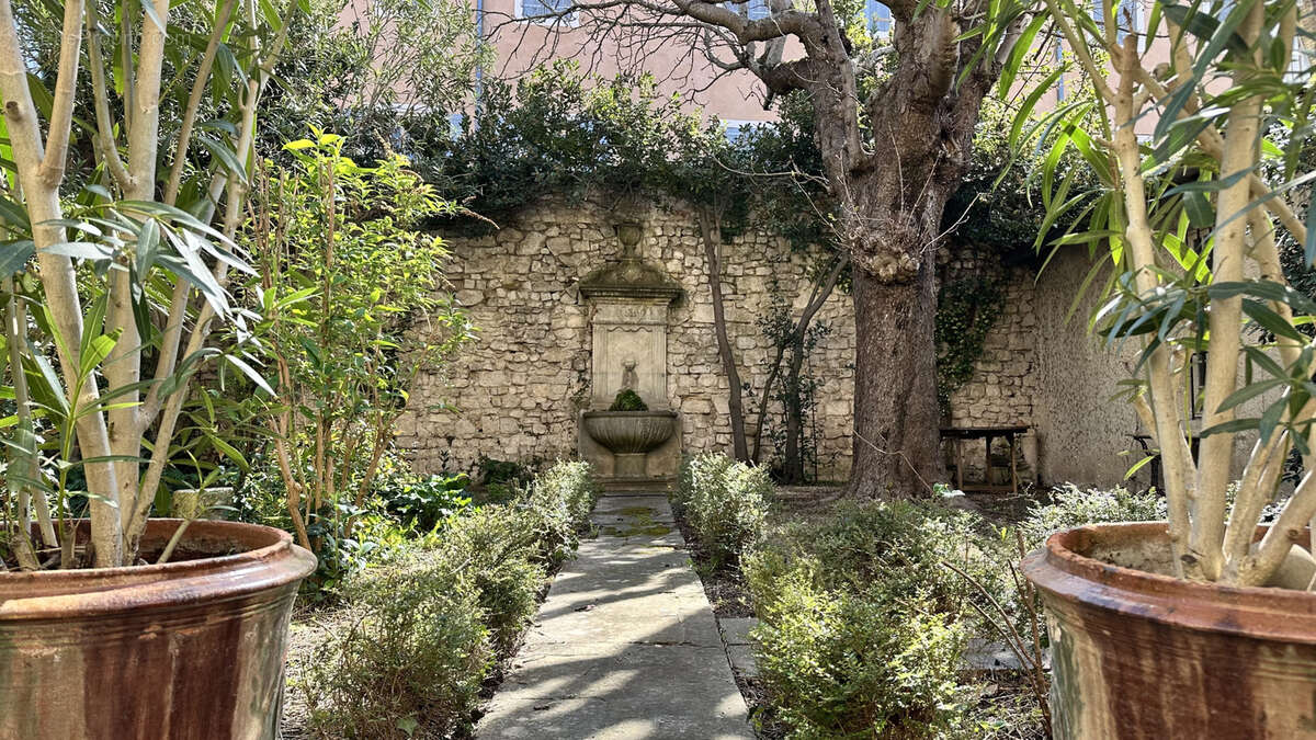Maison à PERNES-LES-FONTAINES