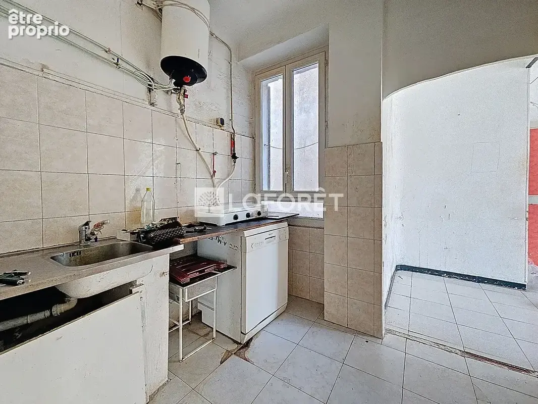 Appartement Marseille 3 pièces 41.40m2 Balcon Dernier étage - photo 2