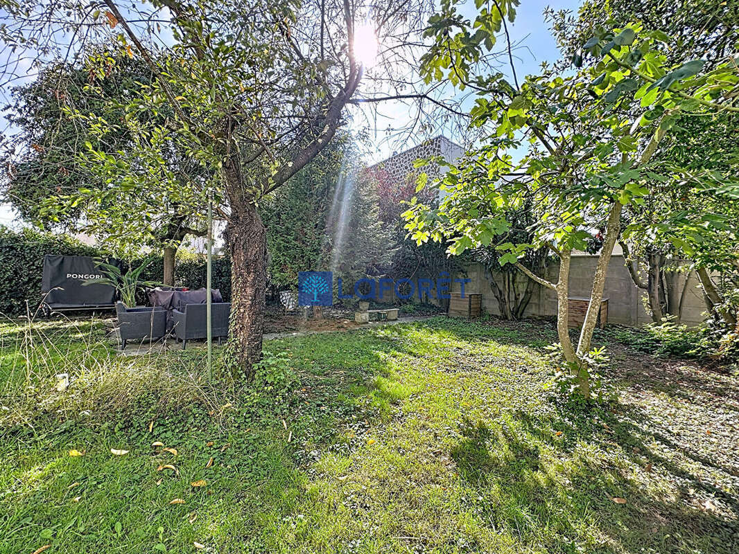 Maison à SAVIGNY-SUR-ORGE