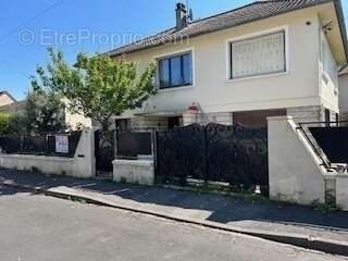 Maison à CHAMPIGNY-SUR-MARNE
