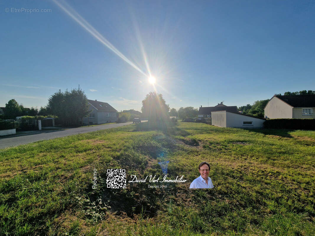 Terrain à CHAINTRIX-BIERGES
