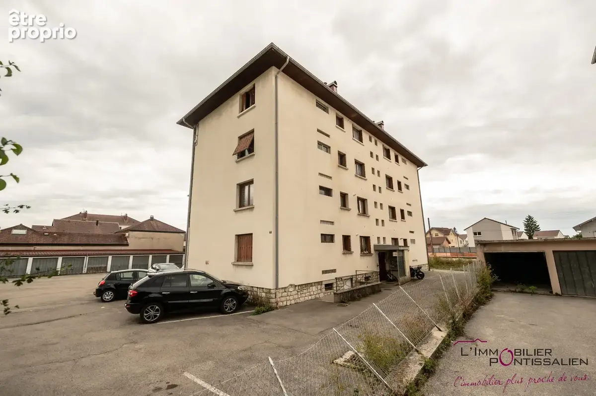 Pontarlier - proximité centre ville : t3, 2 chambres, cave et parking - photo 7