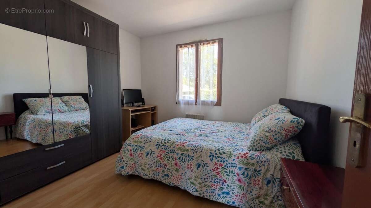 Maison plain pied , 4 chambres,  proche commodités avec garage - photo 11