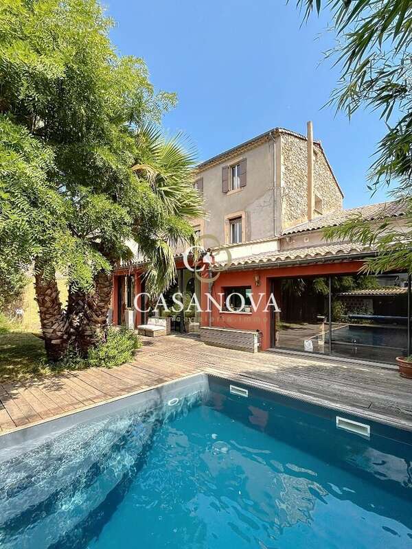 Maison de caractere avec jardin et piscine. grand garage. centre-ville tous commerces. potentiel chambres d'hotes et gites. 40 k - photo 26