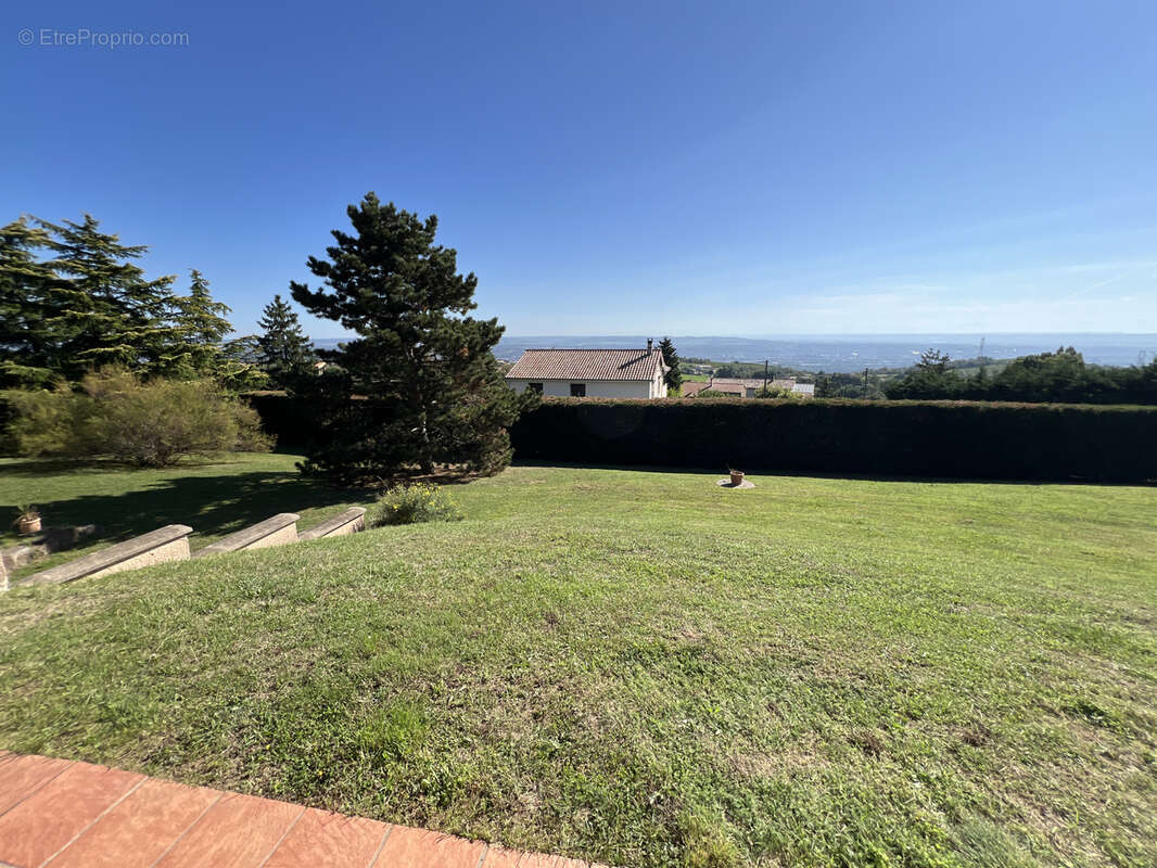 Maison à SAINT-PIERRE-DE-BOEUF