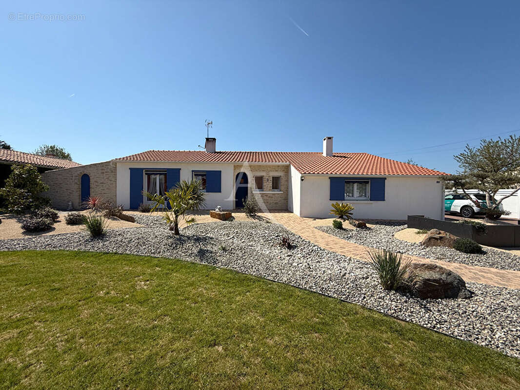 Maison à L'AIGUILLON-SUR-VIE