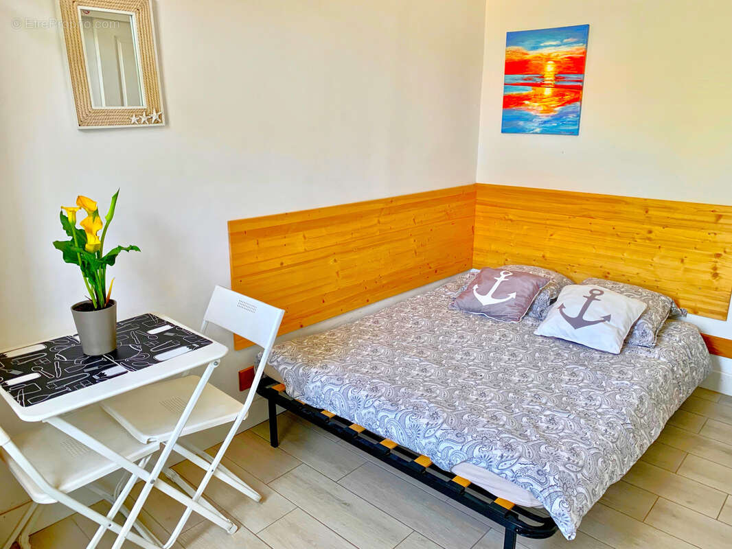 Villa rénovée divisée en 4 appartements à La Ciotat 50 m de la mer - photo 24