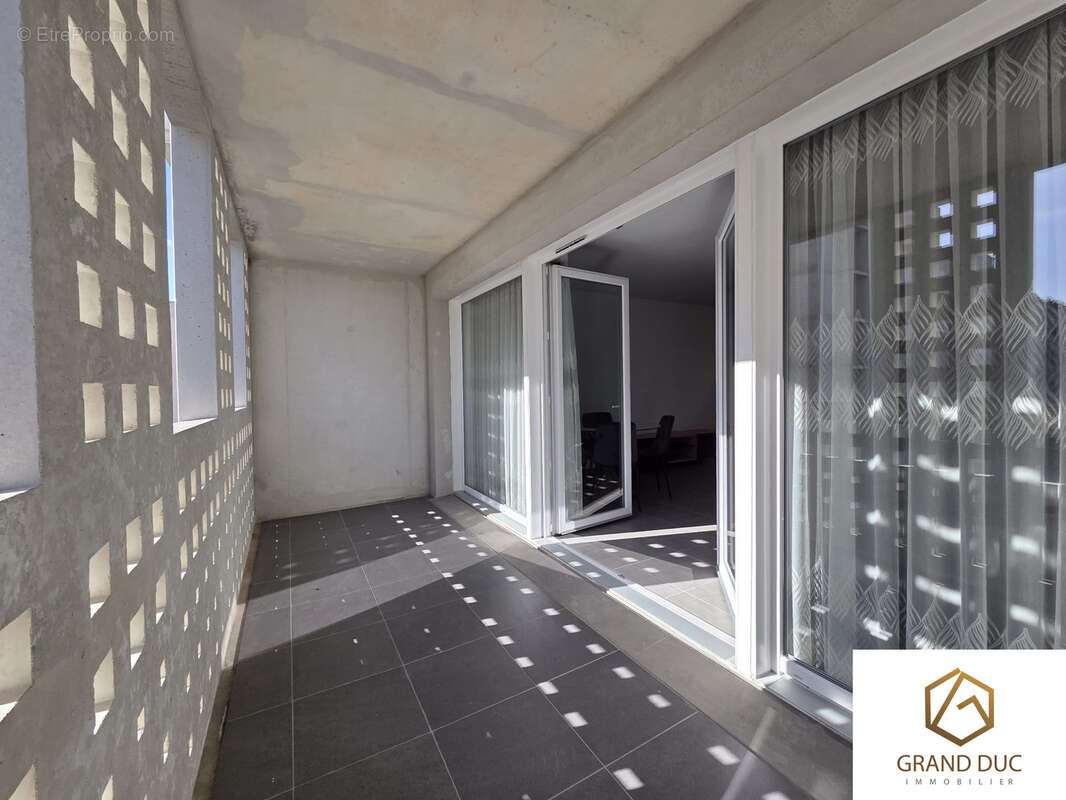 Appartement à MARSEILLE-2E