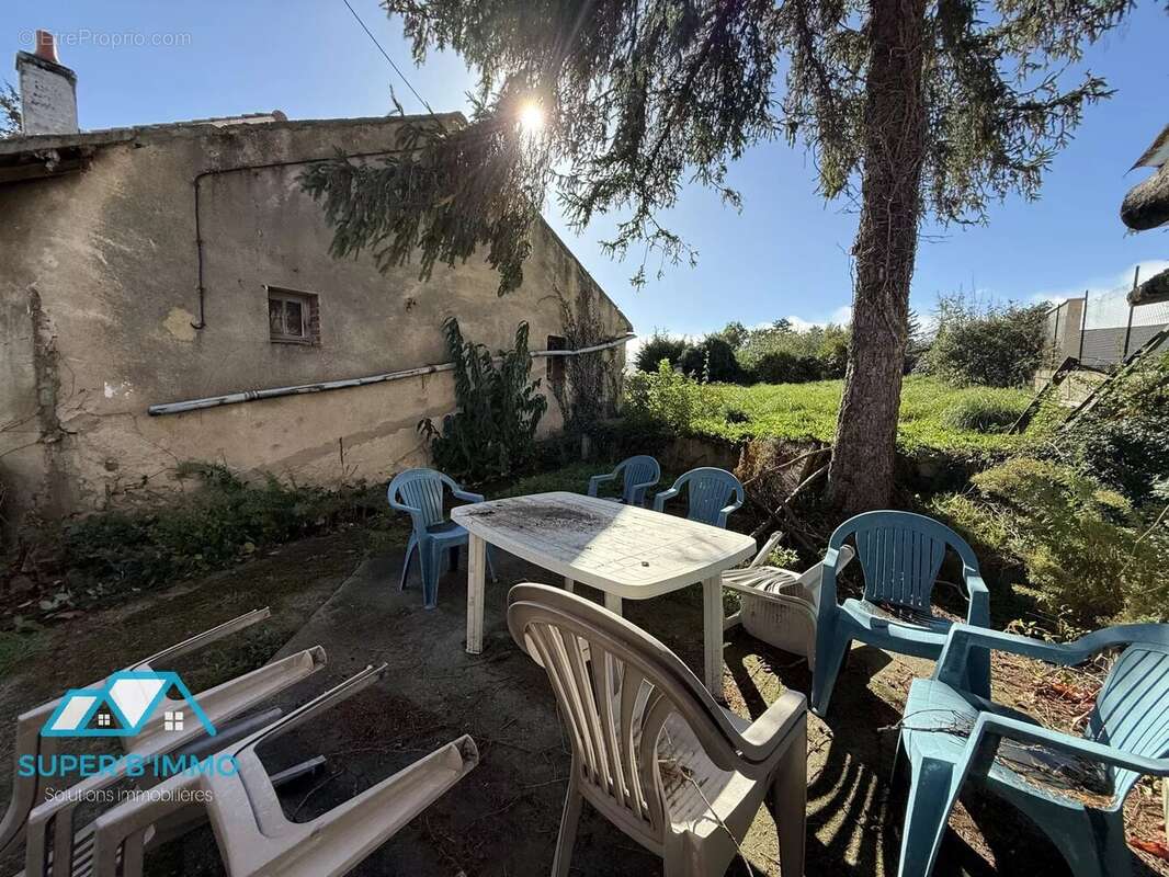 Maison à FRUGERES-LES-MINES