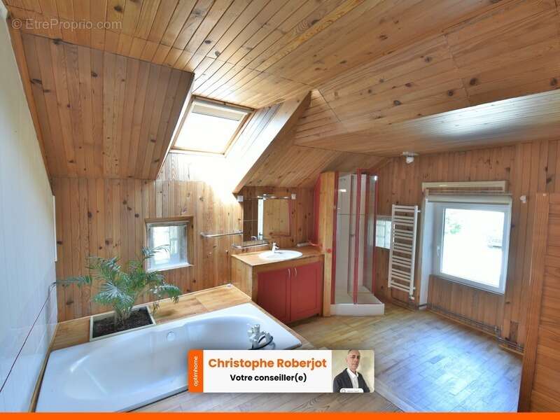 Maison Familiale ATYPIQUE en pierres située entre Chalon sur Saône et Beaune dans un havre de paix de 1700m2 et plus - photo 13