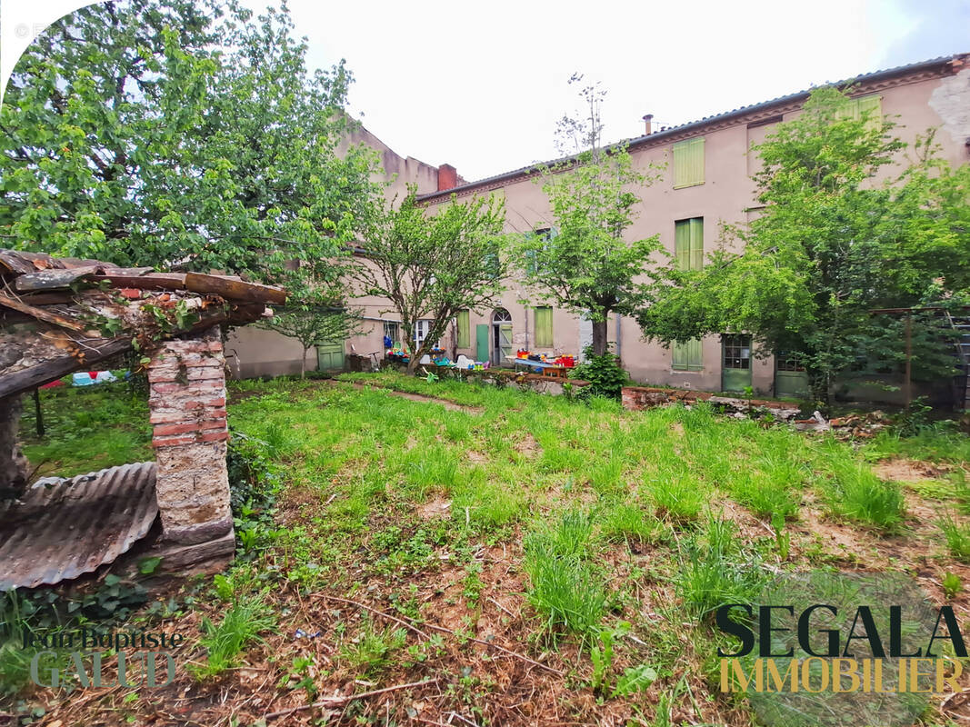 Appartement à CARMAUX