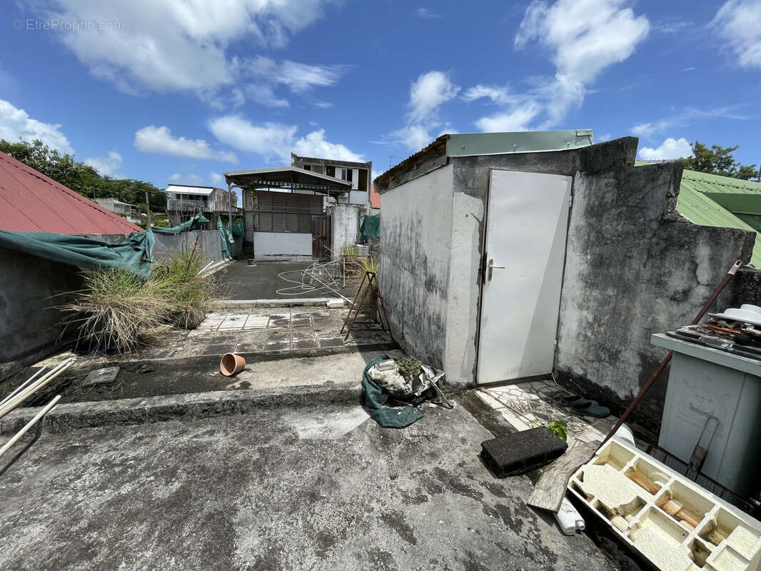 Maison à POINTE-A-PITRE