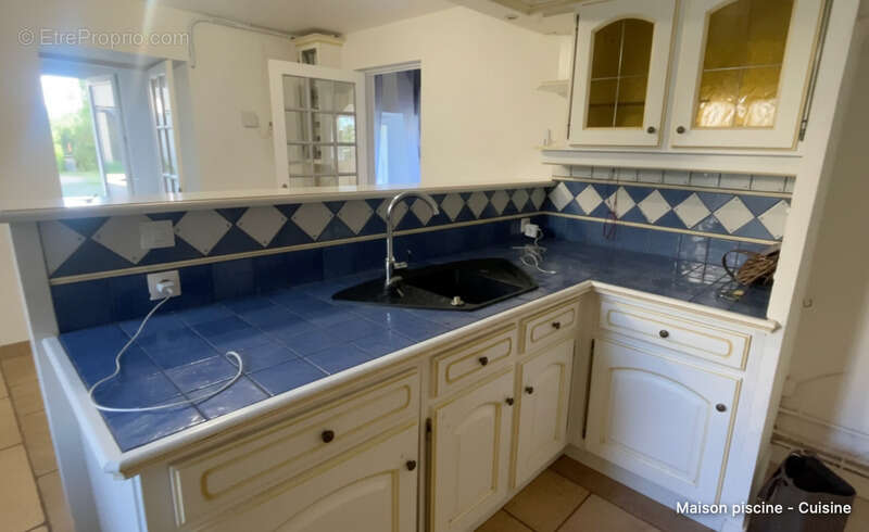 Ensemble immobilier 410 m2 + 470 m2 dépendances 2 maisons 1 appartement à varennes les narcy (58) proche la charite sur loire, p - photo 6
