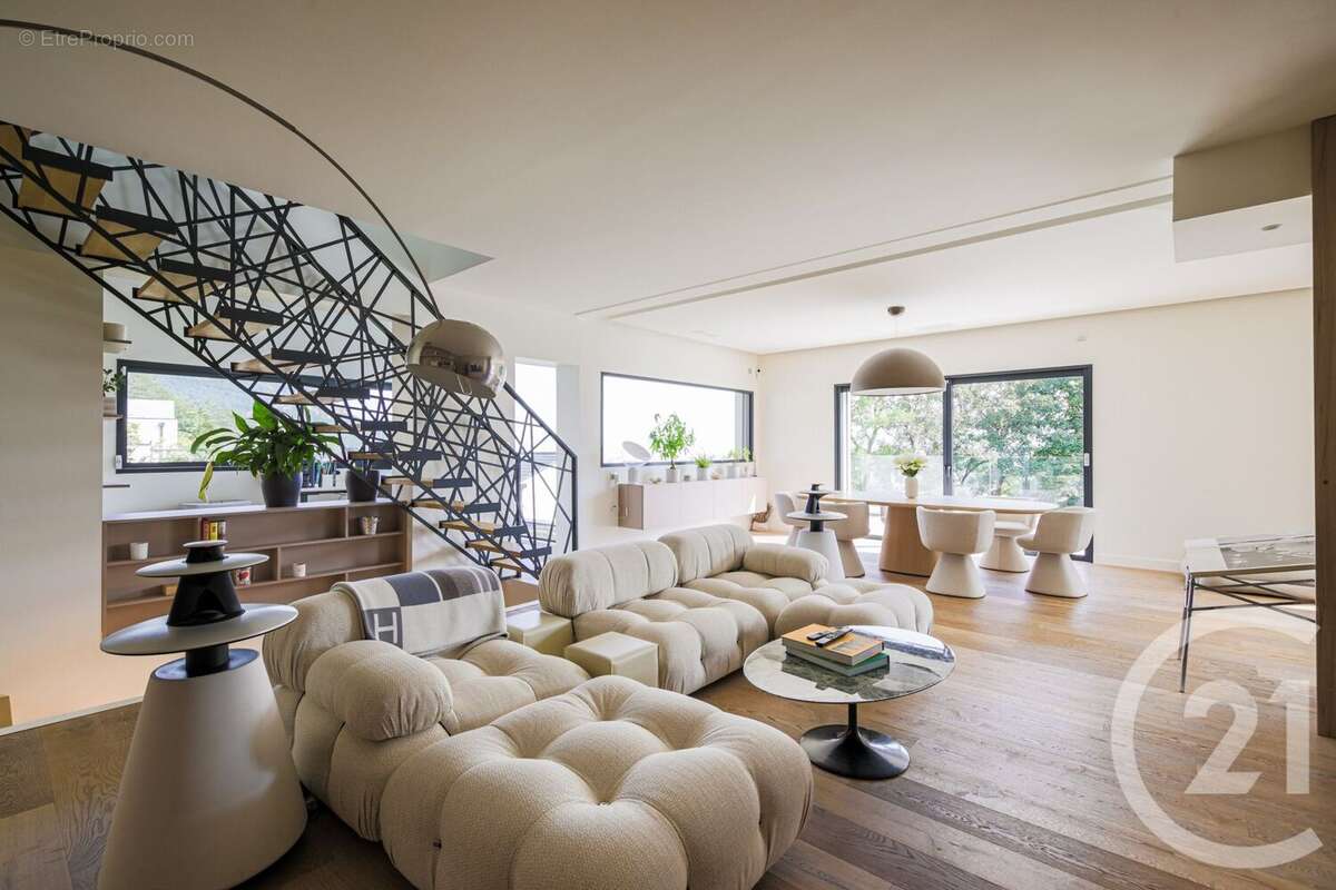 Maison à SAINT-MARTIN-LE-VINOUX