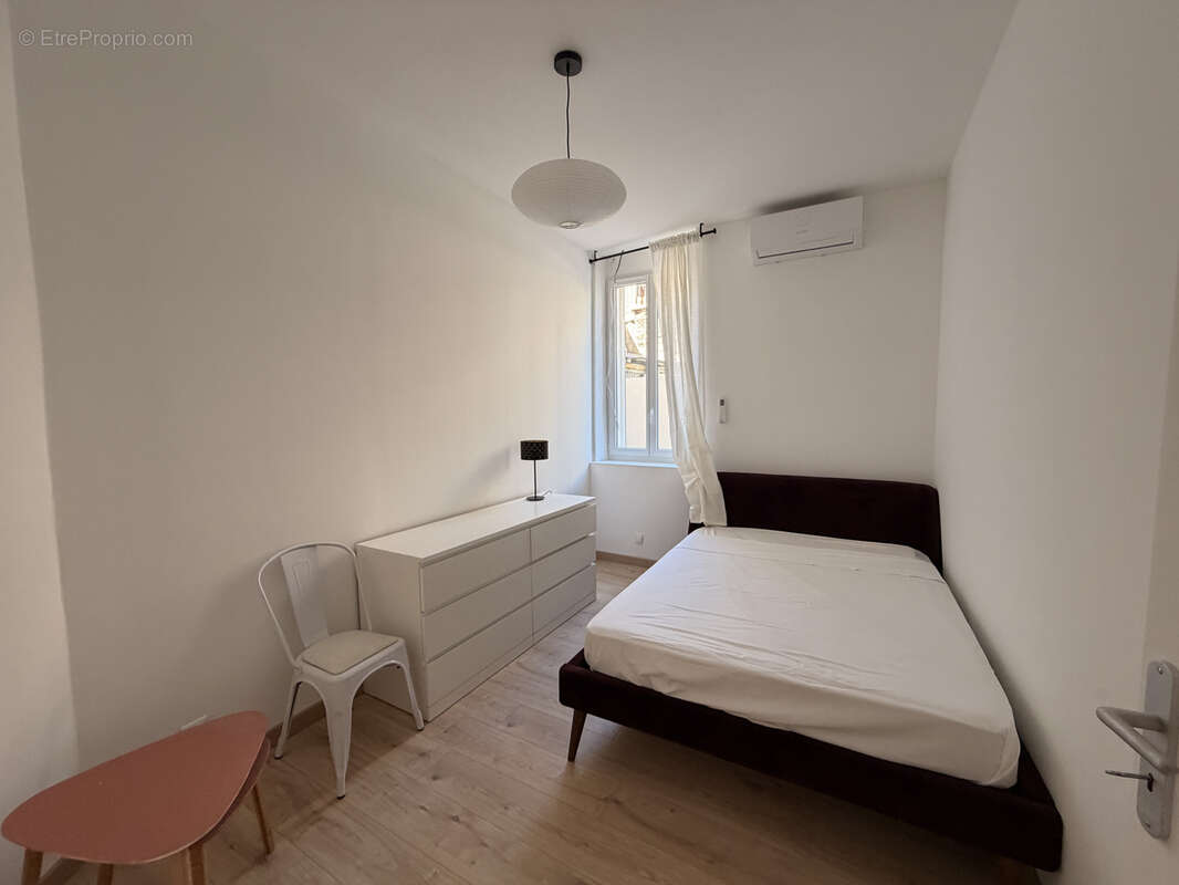 Appartement à MARSEILLE-3E