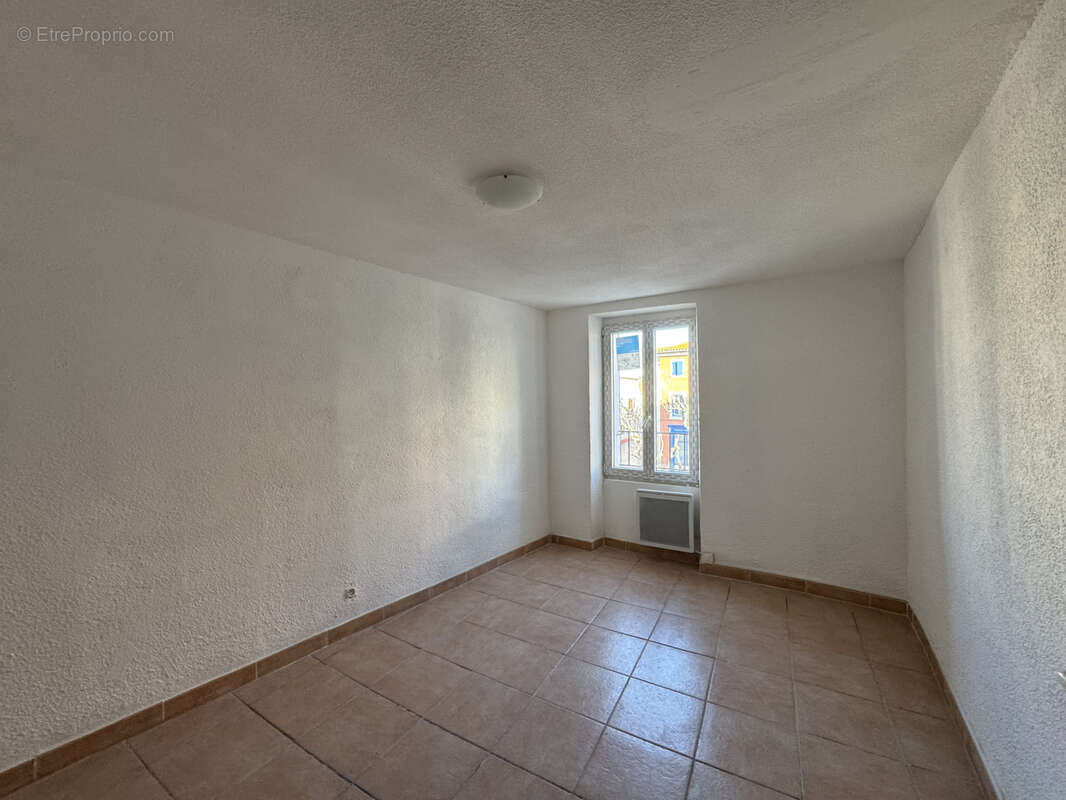 Appartement à COURSAN