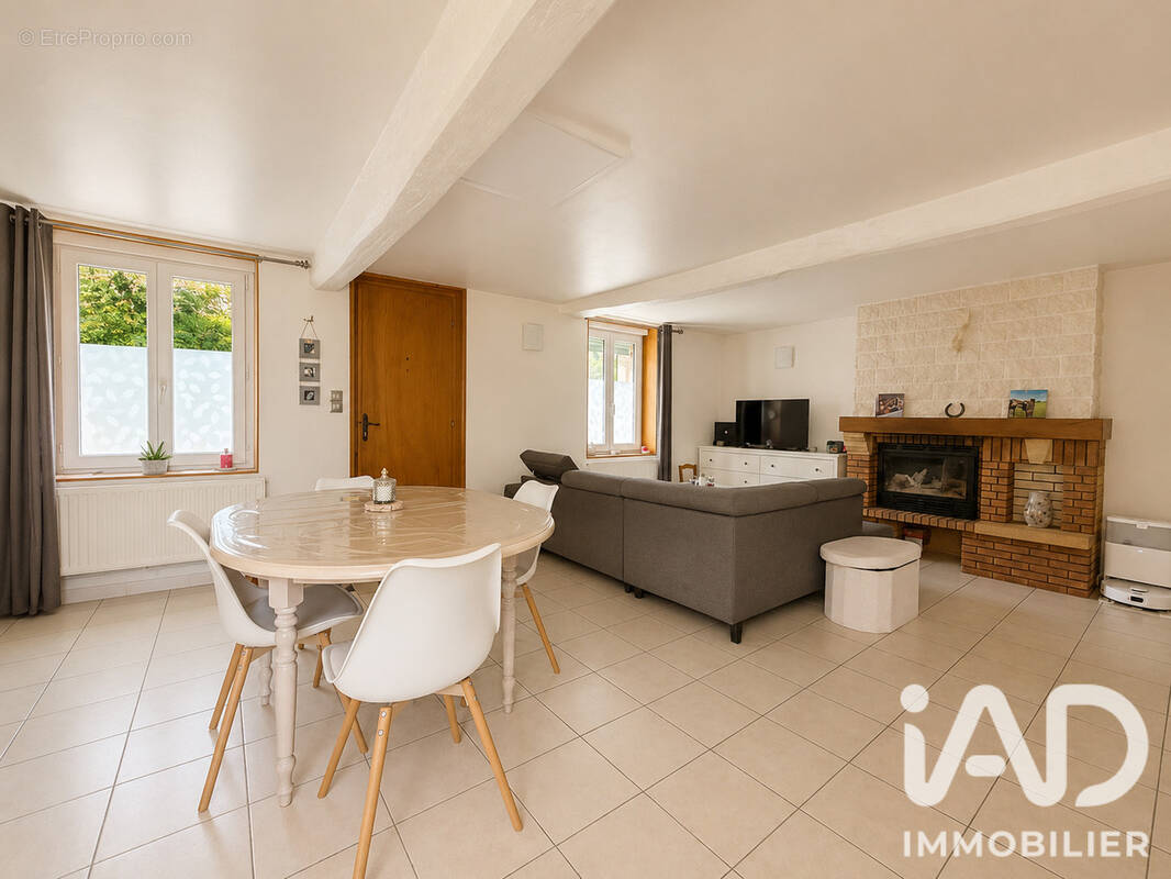 Photo 1 - Maison à AVESNES-LE-COMTE