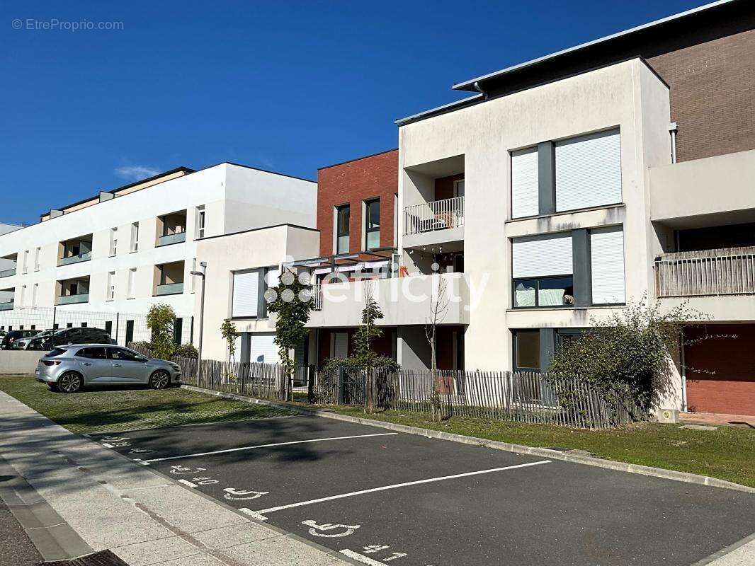 Appartement à VILLENAVE-D&#039;ORNON